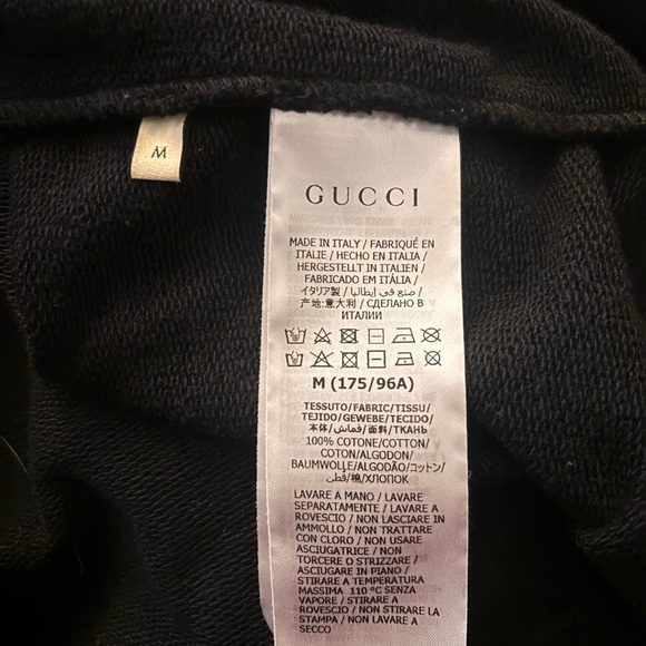 Gucci Black Hoodie Sweatshirt with Scenic Print - Picture 2 of 4